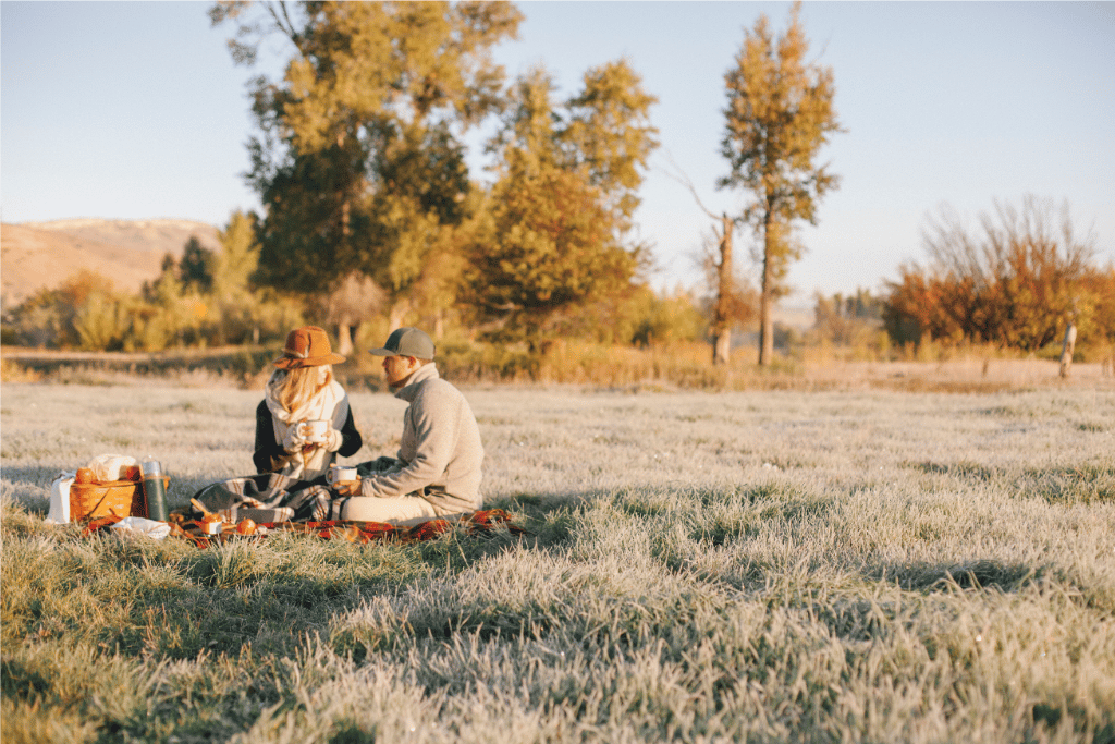 How To Plan A Cosy Winter Picnic